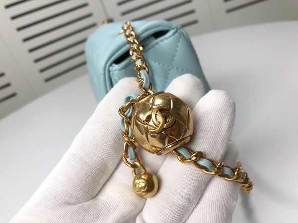 シャネルバッグ素材ディテール